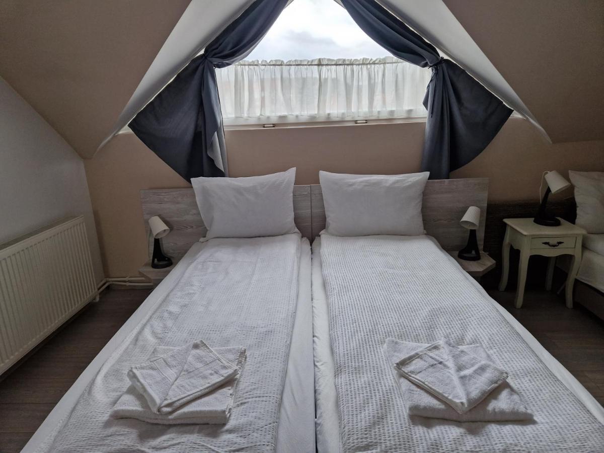 Sepsi Relax Hotel Sfântu-Gheorghe Екстериор снимка
